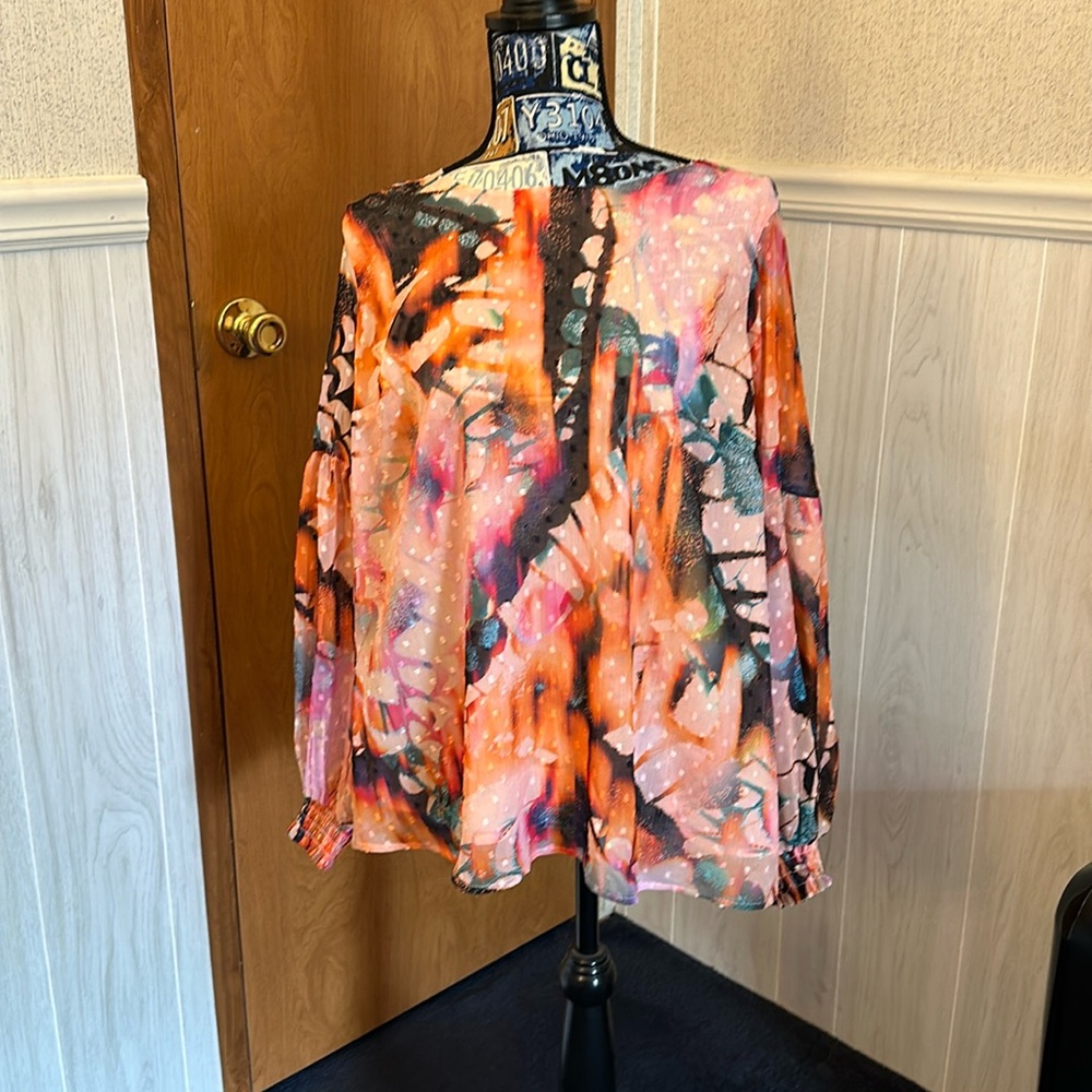 Torrid blouse size 00 NWT